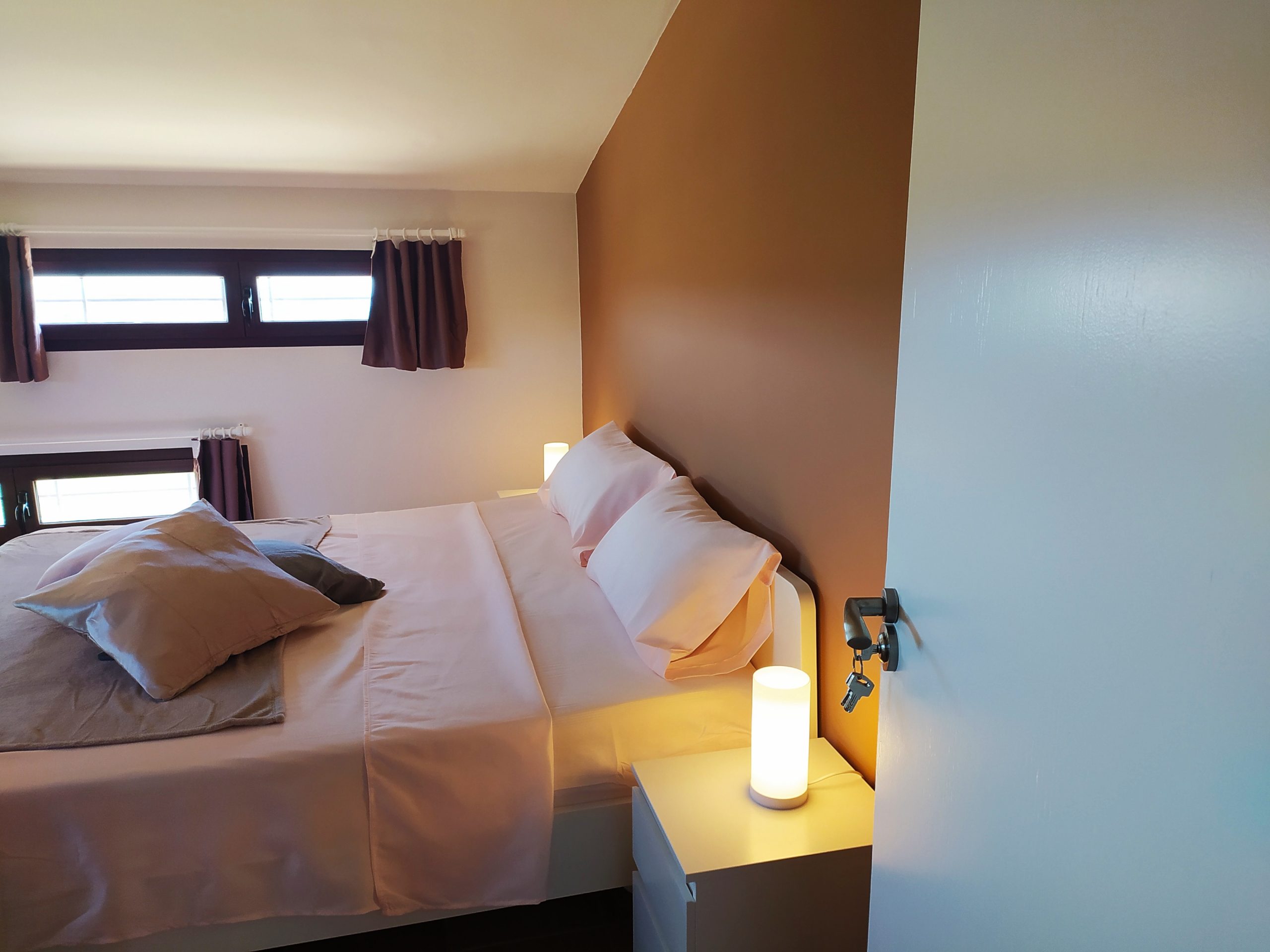 Room Almendro