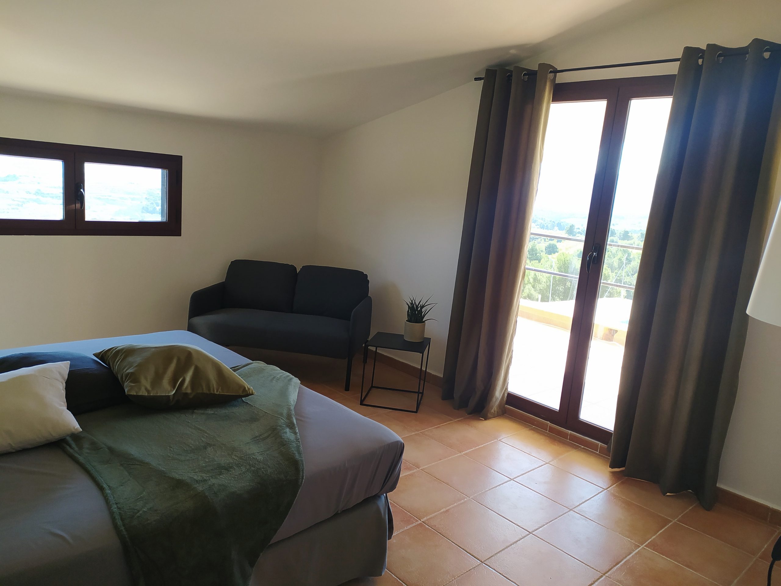 Room Olivo